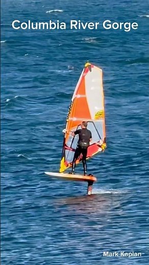 Wing Foiling Aerials & Windsurfing Action at The Hatchery – Gorge Highlights
