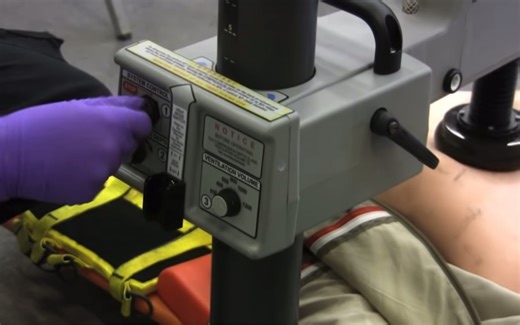 Michigan Thumper CPR 1007 机械式心肺复苏机安装和使用操作说明 【生肉】