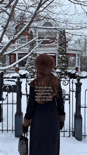 LIVIA ROSE on Instagram: "she would def reblog me on tumblr too #winterfashion #winterootd #pinterestfashion #pinterestoutfit #winterchic"