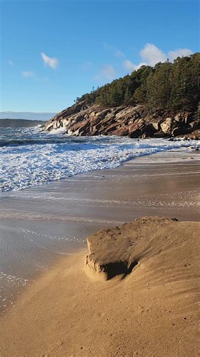 This was Sand Beach Acadia National Park on Mount Desert Island Maine back on a big wave day back in December 🌊 #nationalpark #ocean #Maine #waves | Wayne Bishko