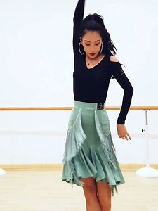 27 reactions · 7 comments | Váy khiêu vũ on Reels | Facebook