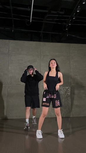 na-hypnotize din ni coach 🥹❤️ @marcdevonnn on IG #fyp #marcdevonchoreography #hypnotized #danceclass #fulloutstudios