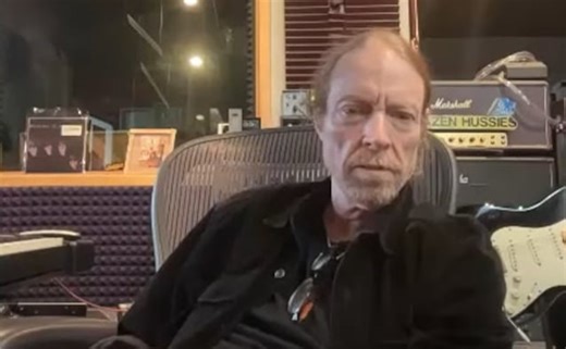 JEFF PILSON On Bands Using Backing Tracks During Live Shows: 'The Problem About It Is That People Don't Mind It Anymore'