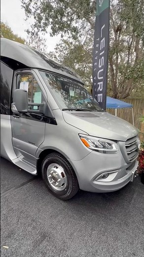 Small C class RV with two living areas – Leisure Travel Van FX model ￼