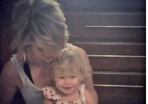 ‘The Bold and the Beautiful’ News: Linsey Godfrey Shows Off Spinning Skills – Cute Video With Daughter Aleda