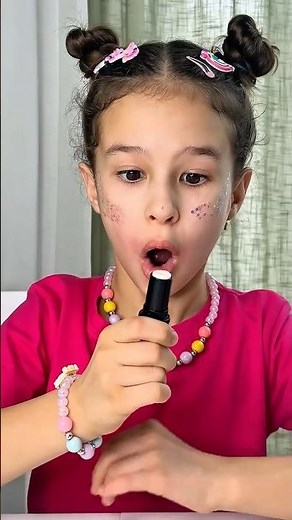 LIPSTICK FOR KIDS — Pop-Pop 💄✨ Safe, Fun, And Edible Craft #shorts #kids