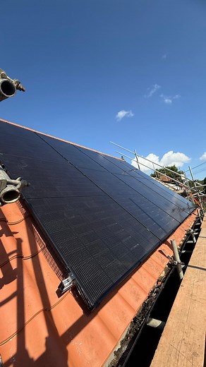 21 solar panels installed for our customer in Blaxall 🌞⚡️ Helping them generate clean, renewable energy straight from their roof. Another step towards lower bills & a greener future! 🌍✨ Contact us now for your free solar installation quote! #SolarPanels #RenewableEnergy #GreenerLiving | Elite Solar PV