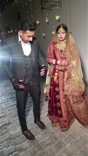 Bride poses for wedding photo shoot #weddingeventsphotography#wedding#weddingphotography#photography