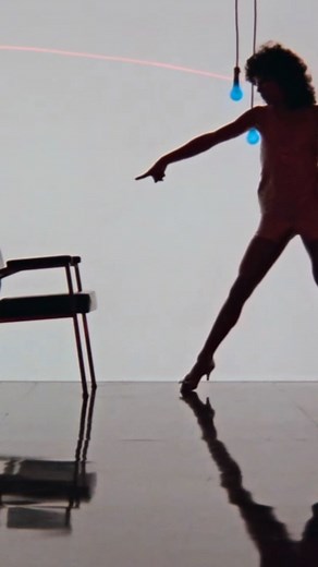 𝓑𝓮𝓼𝓽 𝓞𝓯 𝓥𝓲𝓷𝓽𝓪𝓰𝓮 𝓢𝓽𝔂𝓵𝓮 on Instagram: "Flashdance, 1983."