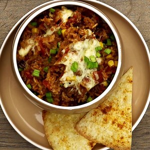Die mexikanische Küche kann weit mehr als nur Chili con Carne! 🌶🌽 MEXIKANISCHE KASSEROLLE 👉 http://bit.ly/2GC4LKd | Club of Cooks