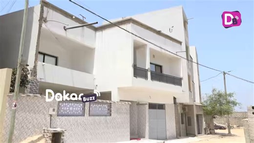 ‼️ AFFAIRE DU PÈRE DE FAMILLE EXPULSÉ DE «SA MAISON» : MOUSTAPHA NDIAYE LIVRE SA VERSION DES FAITSLe récit de I'homme d'affaires qui démonte le narratif de Mohamed Aly Srour, ce père de famille dont l'expulsion a ému tout le pays et suscité un vaste élan de solidarité«Je lui ai offert 10 millions FCfa, le 27 décembre dernier, pour dėmėnager Il a pris l'argent et a retuse de partir»«Cette affaire remonte à 7, 8 ans. Malgré la procédure quí a été longue, il a continué les travaux jusqu'a terminer 