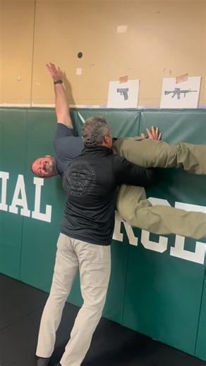 Special Operations Combatives Program on Instagram: "Finding ways to always win in a life threatening encounter is crucial in the military, and law enforcement professions. Mike is 275lbs. proper technique is everything! #usasoc #jsoc #marsoc #afspecwarfare #fbi sog usmarshals swat"
