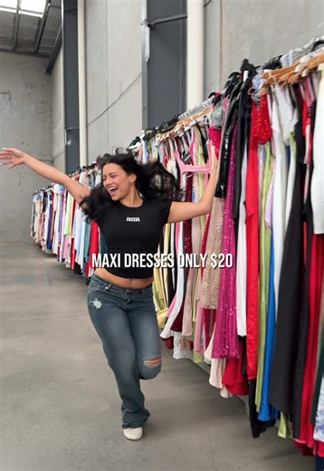 PSA: MELBOURNE BESTIES 💕 OUR WAREHOUSE SALE IS BACK 📣 WHEN: JANUARY 17TH | 9am - 5pm JANUARY 18TH | 9am - 5pm WHERE: 33 NITON DRIVE, TRUGANINA #thatssofetchau #warehousesale #melbourne