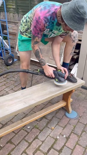 Danny Stenhouse on Instagram: "Here’s how I sanded this unloved bench! 🗑️ to 💰 Follow for the full video and process, which will drop very soon 👀 #UpcycledFurniture #DIYFurniture #FurnitureMakeover #FurnitureUpcycle #RepurposedFurniture #FurnitureDesign #VintageRevival #CreativeHome #SustainableLiving #HomeDecorIdeas #HandmadeFurniture #EcoFriendlyDesign #InteriorInspo #HomeRenovation #FurnitureArt #ReclaimedWood #BeforeAndAfter #HomeCrafting #DecorativeArt #GreenLiving #UpcycledHome #Furnitu