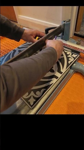 Sigma Tile Cutter Cutting Tiles