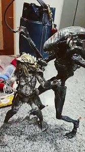 predator 2 (1990) NECA Ultimate Elder Predator action figure (got it today)