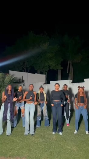 Siji Dance Challenge featuring Zuchu and Toss