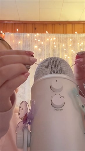 ASMR thumbtacks part 2 *soooo so good* #asmr #relax #asmrtriggers #asmrtapping #relaxation