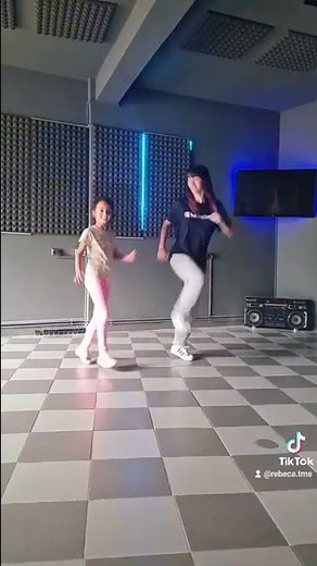 Meg & Dia - Monster | TkTok Shuffle Dance Challenge