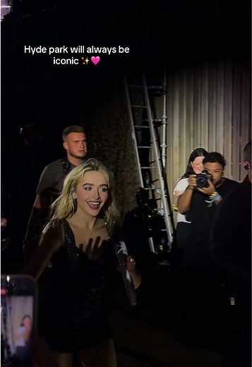 Sabrina Carpenter's Stunning Performance at Hyde Park