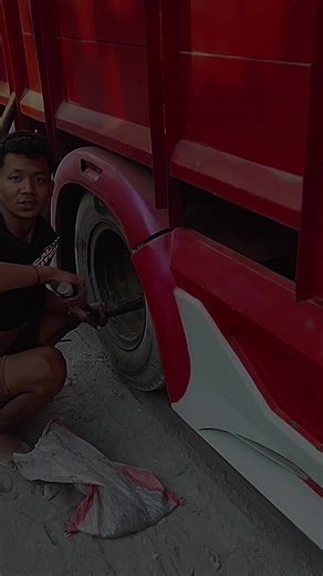 Truk Oleng dan Kenangan Terakhir Sam Renaldi