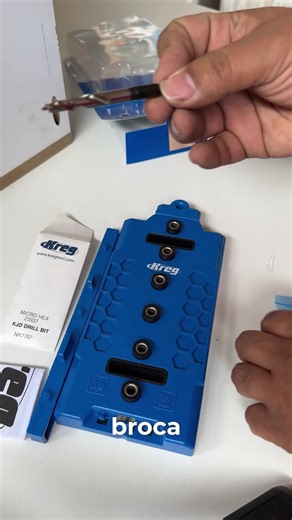 Entrepaños movibles fácil y rápido con la plantilla Kreg, cambiar la altura de las repisas y entrepaños es más fácil en muebles multifuncionales #elcarpientero #plantillakreg #armadodemuebles #entrepañosmovibles #Kreg