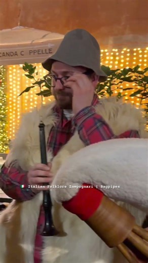 Italian Folklore Zampognari | Bagpipes