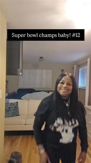 Rochelle Bauer @HomeSmart RE on Instagram: "Cccccc. Hawks! Don't sleep on that K-9🔥"