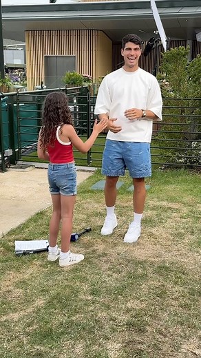 Handshake game on point 🤝 #Wimbledon | Wimbledon