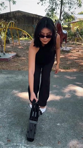 FOLDABLE BLUETTI SOLAR PANEL Model: SORA220Max Output: 220WPrice: 25,000 only #solar #foryou #fyp