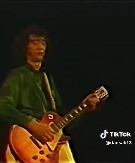 Led Zeppelin Live Performance at Knebworth 1979