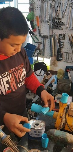 how to cut pvc pipe lengthwise