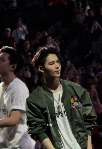 too stunned to speak, ni-ki!!! #EN_WORLDTOUR_WALKTHELINE #walktheline_in_bulacan #엔하이픈 #enhypen