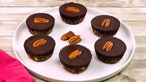 No-Bake Fig and Walnut Cups