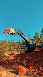 Trackhoe working 🔥 | Excavator Planet