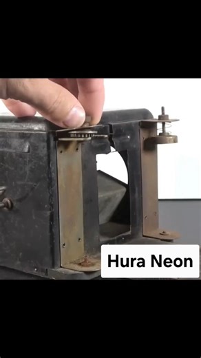 Hura Neon Ta on Instagram: "1931's Walt Disney movies projector restoration part 1 #viral #fyp #restoration #disney #projector"