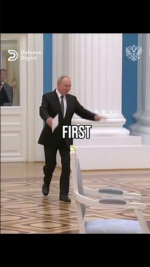 Putin's Bizarre Gigantic Table!