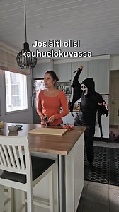 231K views · 11K reactions | If mom were in a horror movie!  Halloween lähestyy, mutta ei äideille! 藍藍藍 #halloween #halloweenmovie #scarymovie #kauhuelokuva #halloweenelokuva #voihanäiti #äitienjuttuja #poikienäidit | Poikien äidit | Facebook