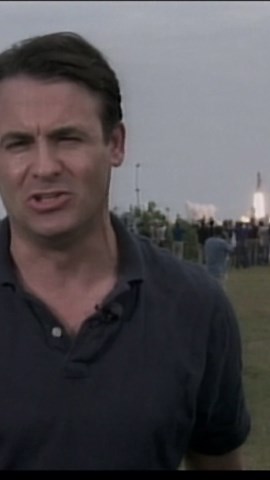 TJ Winnick delivers stand-up during shuttle launch countdown