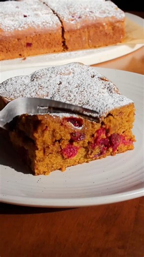 ⬇️ Recipe below! 🎃 Pumpkin Cranberry Cake is a soft and moist cake. It is full of pumpkin spice, citrus orange, and tart cranberries! Recipe here - https://taffeybakery.com/easy-pumpkin-cranberry-cake/ OR comment RECIPE and I’ll send it directly to your inbox! 💌 | Taffey Bakery