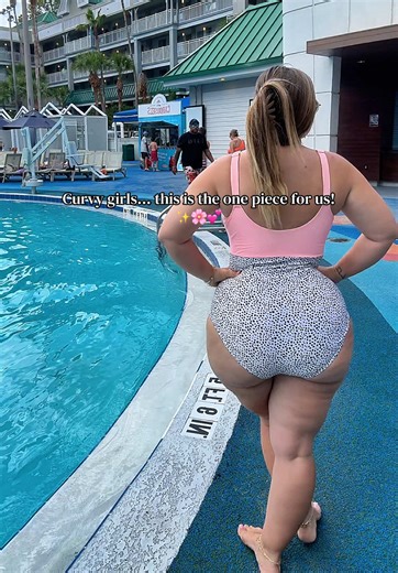 @EOMENIE #onepiece #swimsuit #curvyswim #curvyfashion | One Piece Swimsuits