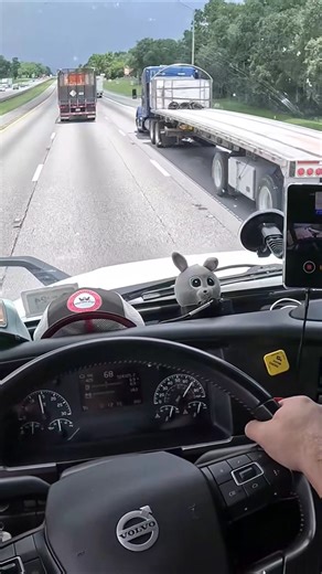 Cruising the American Highway in a Big Rig | Spring Road Vibes #shorts