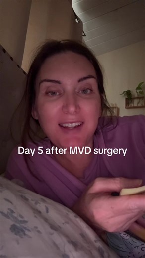 Day 5 after microvascular decompression surgery. I’m sorry that I didn’t record video for days 1-4, it was just too hard. I had to teach myself how to walk and where I was in space and time. It was weird. I also couldn’t speak until later in the day on day 3. I’ll talk more in detail with a later video. #trigeminalneuralgia #mvdsurgery #microvasculardecompression