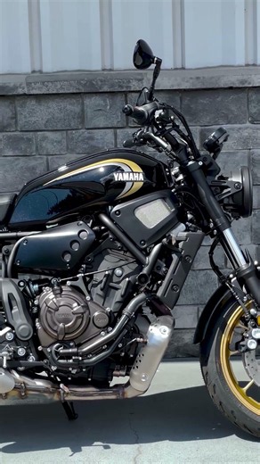 2026 Yamaha XSR700 Raven