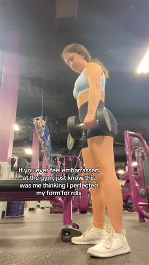 Squat University on Instagram: "A simple trick to learn proper RDL form. . Shout out fitness.lil/TT for the opening video, @muscleandmotion for the amazing anatomy graphics."