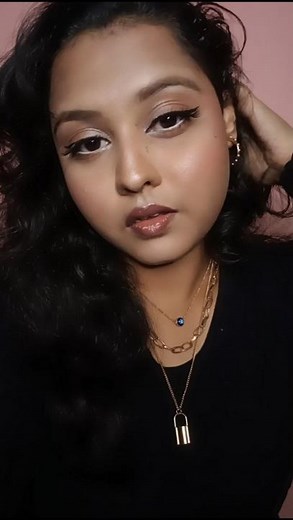 Latina makeup look #shorts #trending #viral #latina #makeup #200k