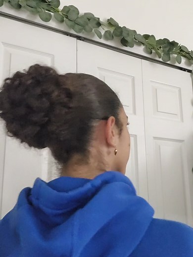 Curly Hair Bun: Style That Lasts All Day