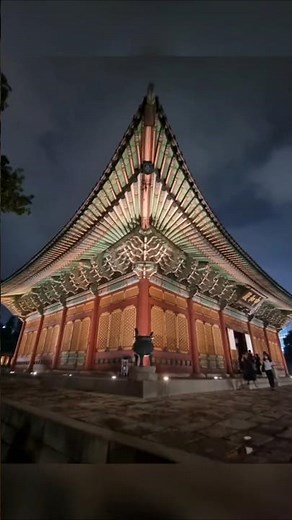 Korea Travel : Hidden gem of tranquility- Deoksugung 덕수궁