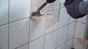 metabo Kombihammer KHE 2645 Q - 850 W, 2.9 J Schlagenergie, SDS-Plus, 3 Funktionen: Hammerbohren, Bohren, Meißeln - Vario-Elektronik, Sicherheitskupplung - Mit Kunststoffkoffer für sicheren Transport