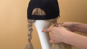 Hairro Cap with Hair Attached For Women Wig Hat Short Bob Synthetic Wavy Highlight Balayage Ball Cap Wiggy Hair Extensions 8" 180g #10P22T
